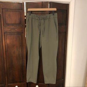 Lululemon On The Fly Luxtreme Size 8